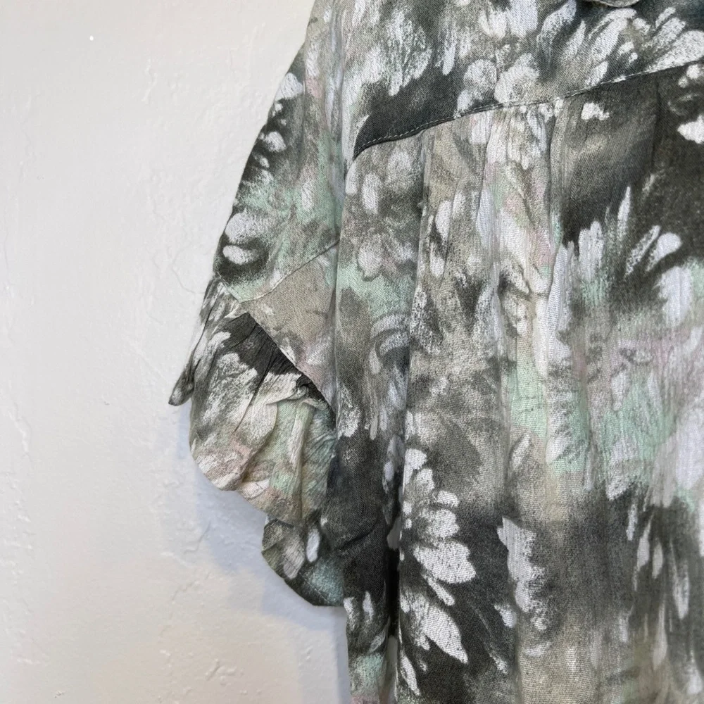 Caslon NWT Watercolor Pattern Short Sleeve Collared Button Front Lightweight Top - Picture 7 of 11